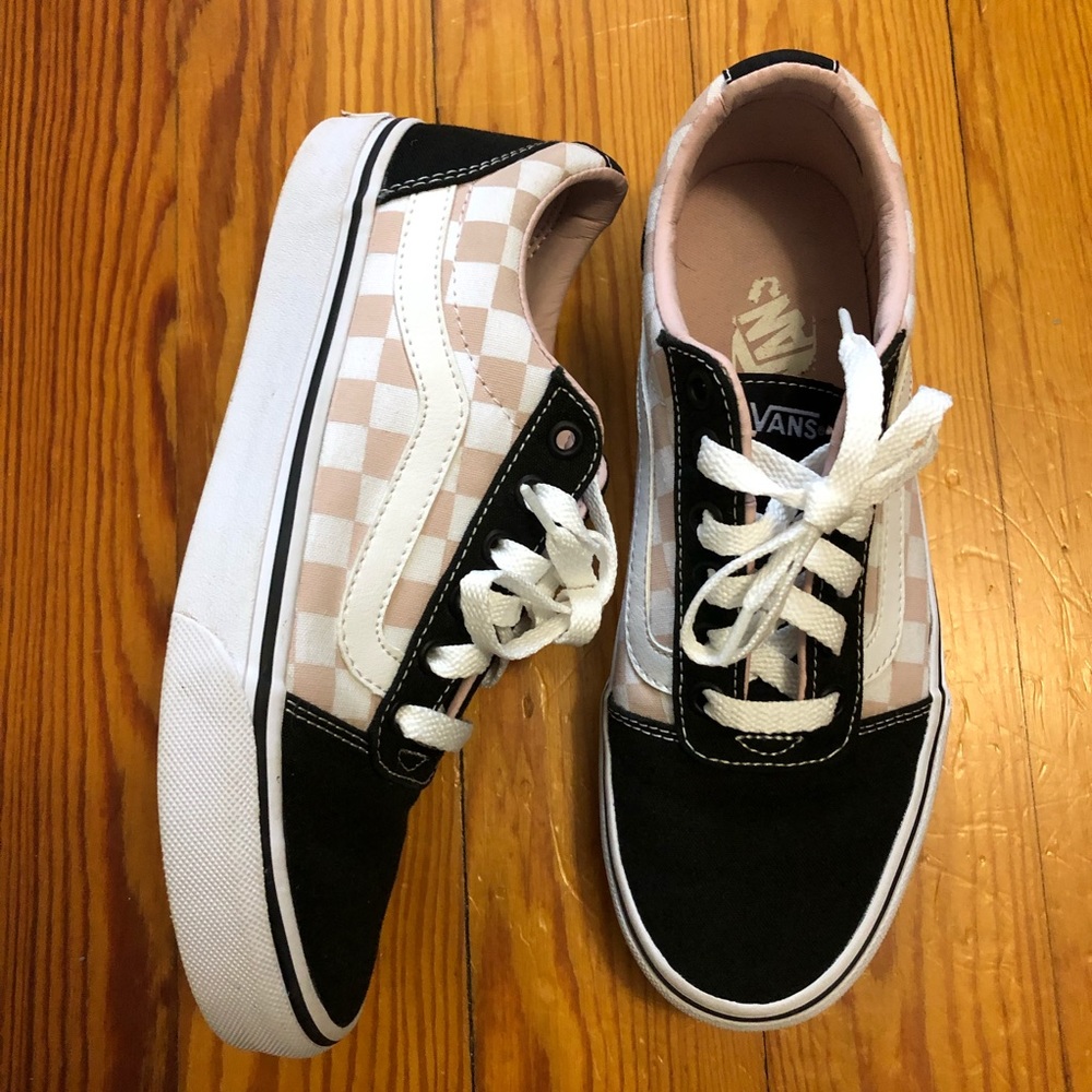 Vans pink checkered lace up sneakers Size 7